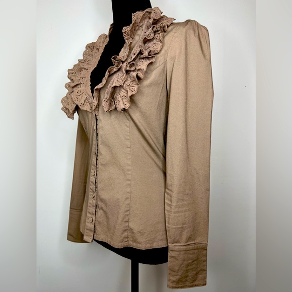 BCBG Low V cut frill button up - Picture 2 of 3